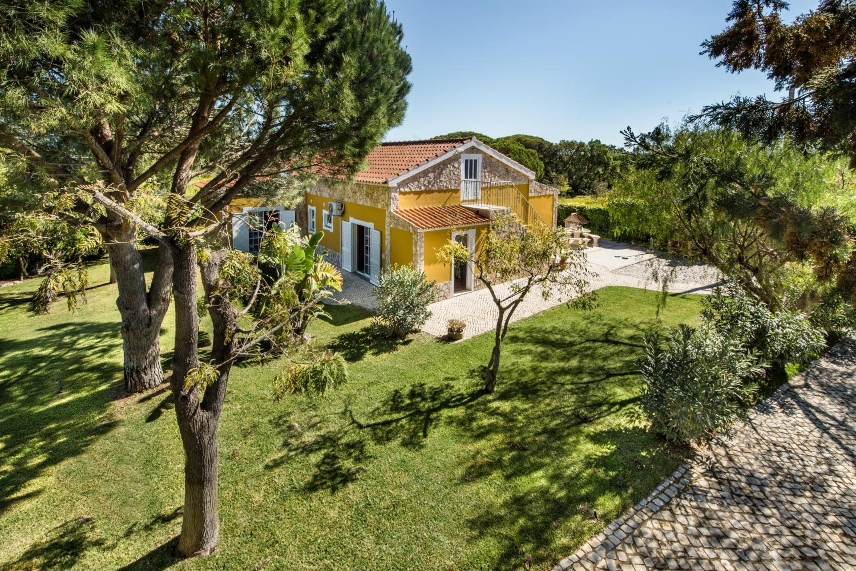 Algarve Villa with Private Pool and Garden