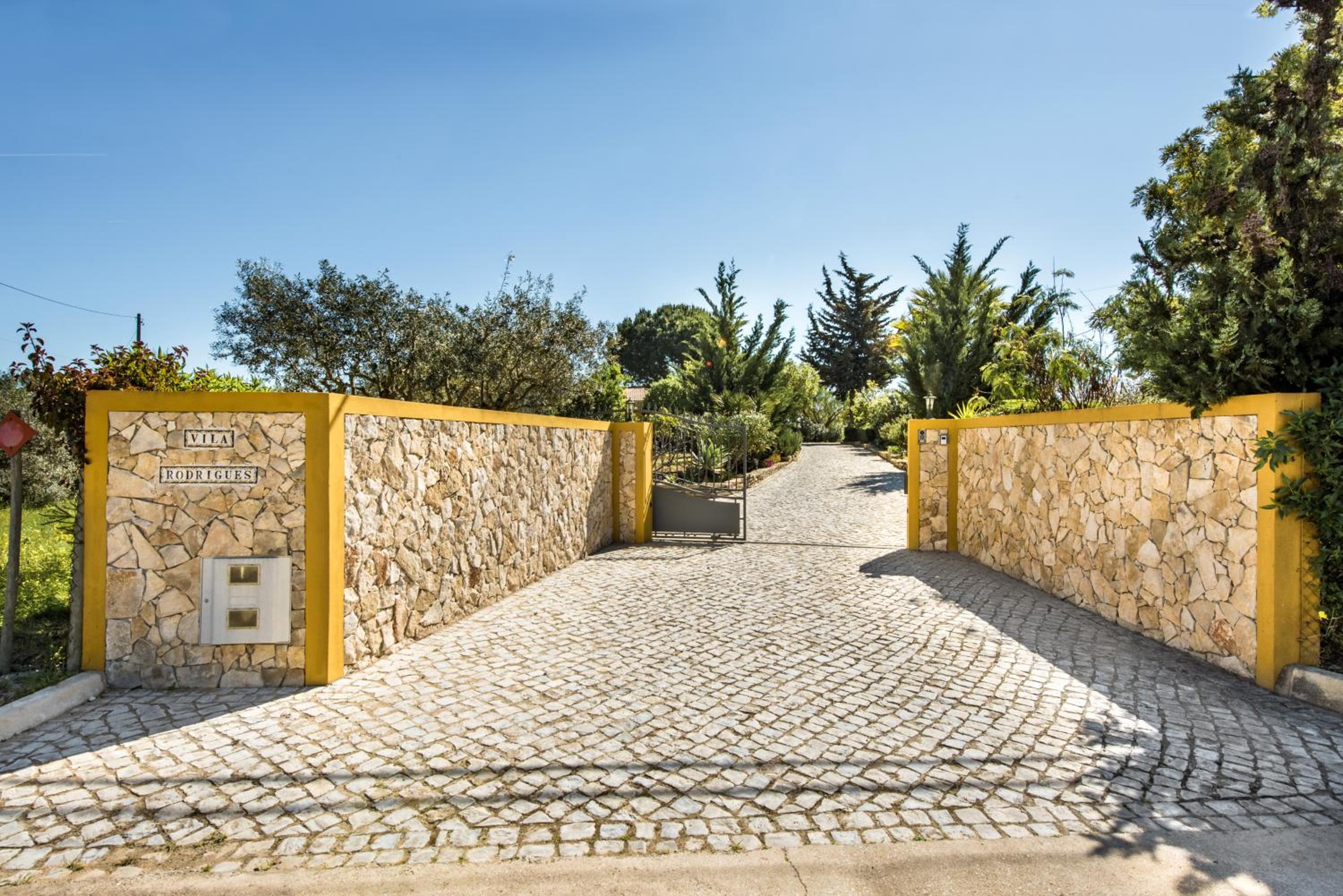 Algarve Villa with Private Pool and Garden
