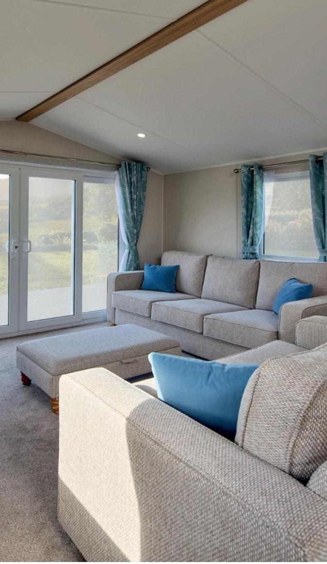 Beauview Brand New For 2023 Wi-Fi and Smart TV view 5