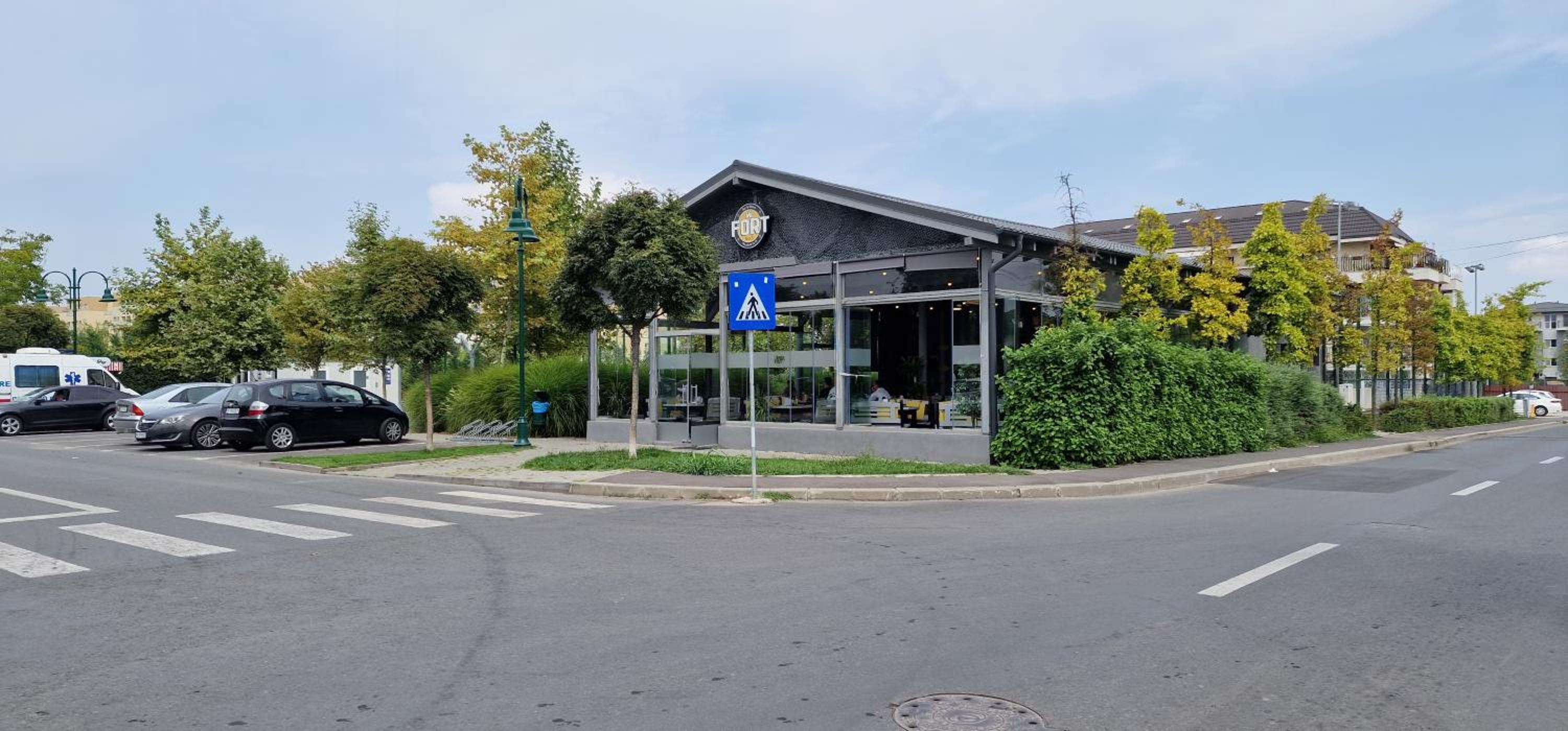 Amazing Apartament with Garden Bucharest Airport Self check-in!!