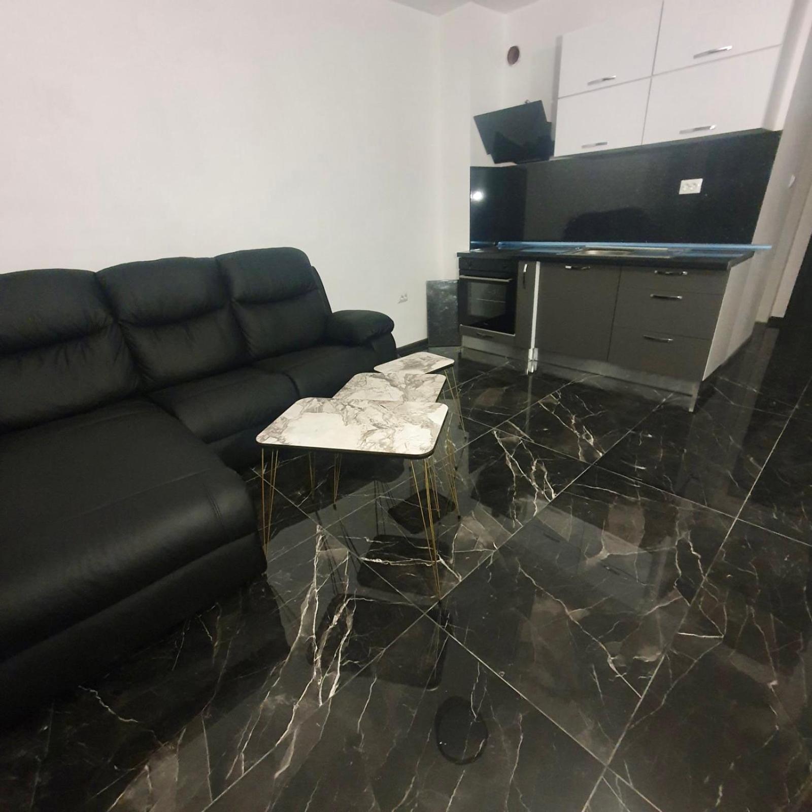 Captain Niko Apartments
