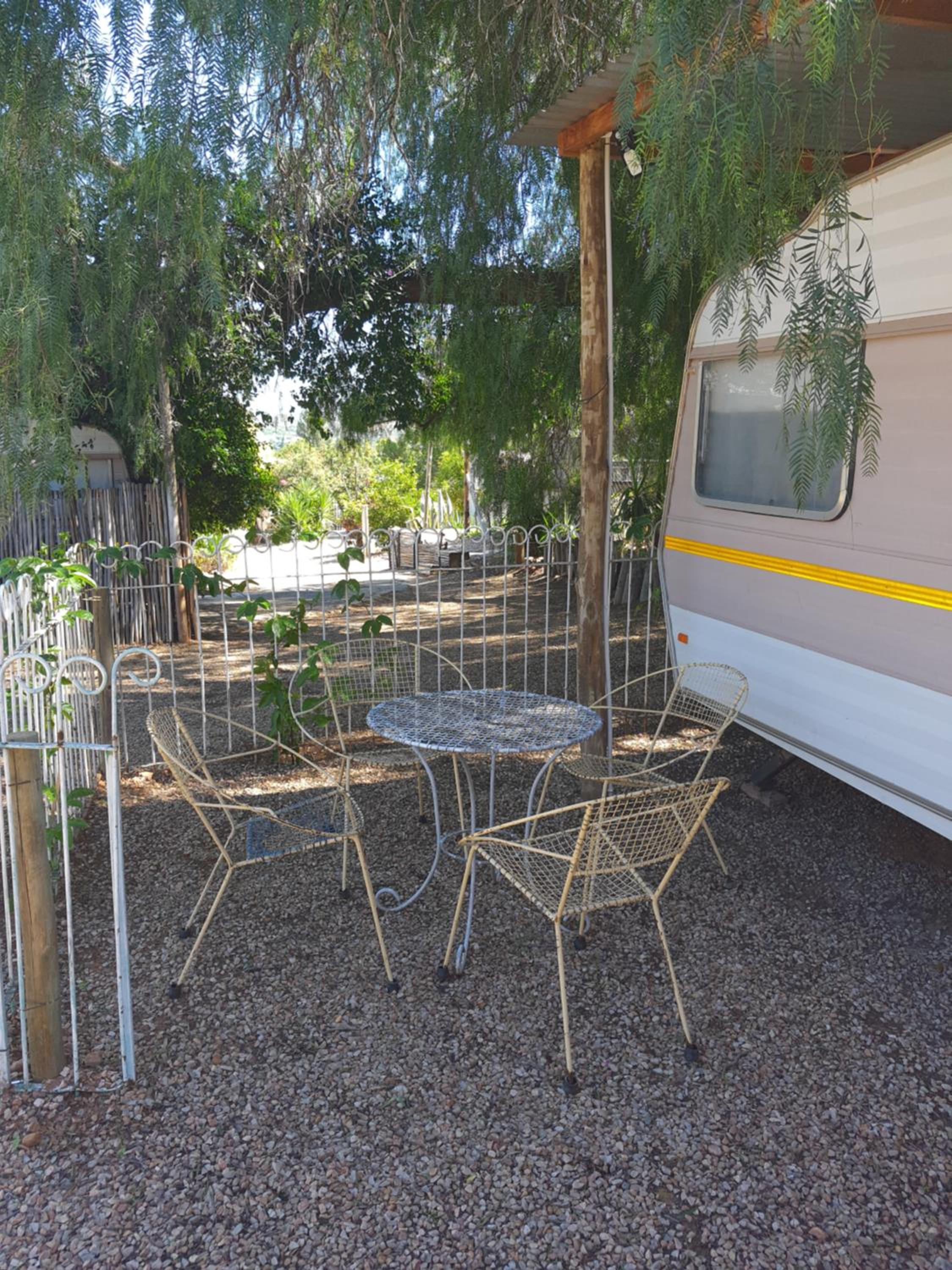 Oasis Shanti Backpackers
