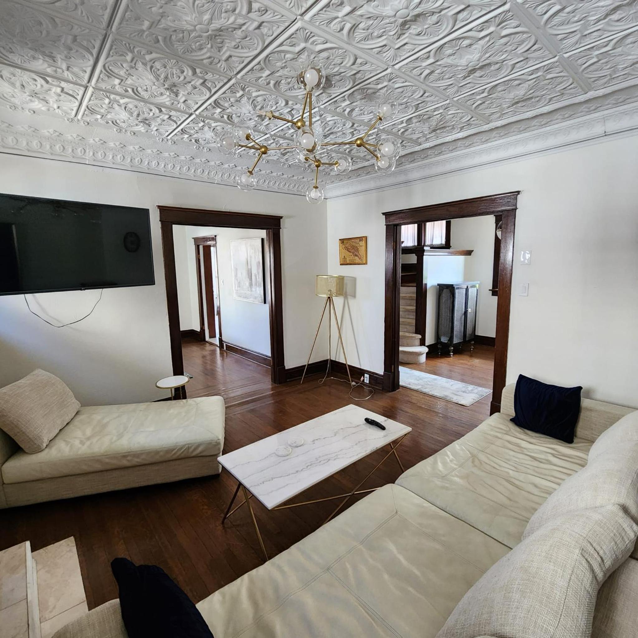 Kitchener Vacations - The Pandora Century Home - Property Image 14