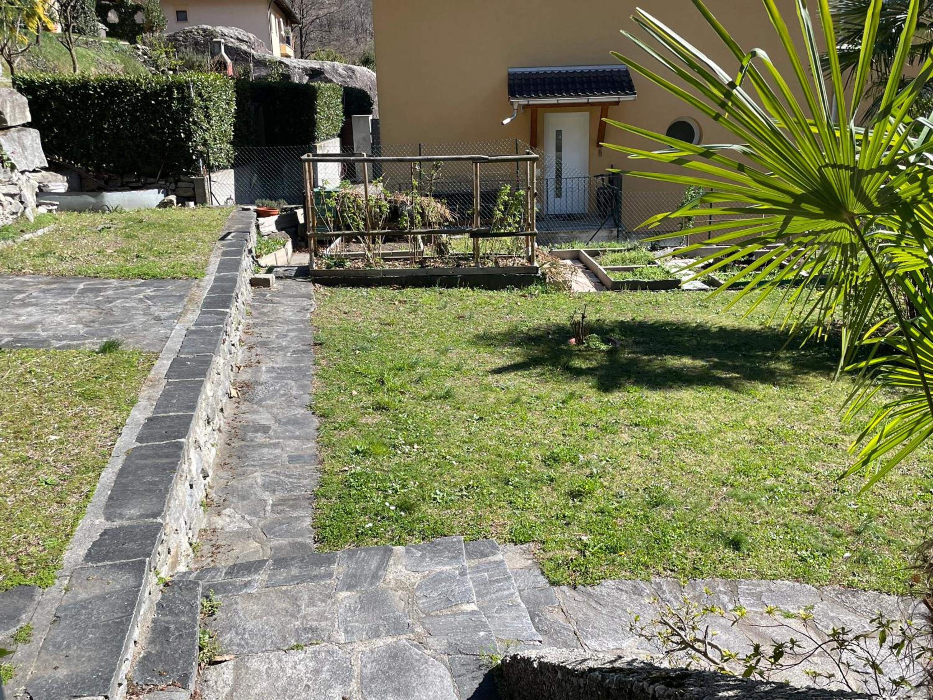 Casa Acacia con giardino