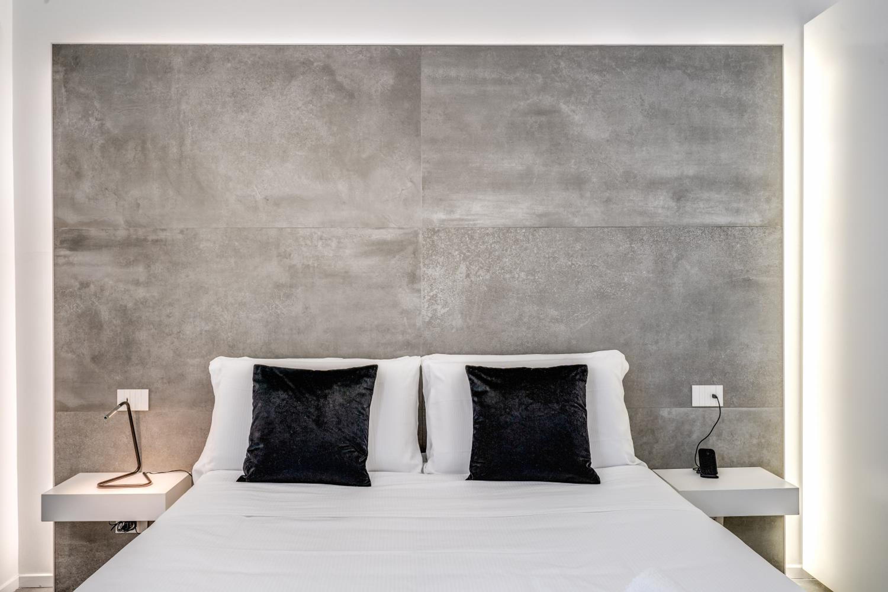 Gallery Suite Naples