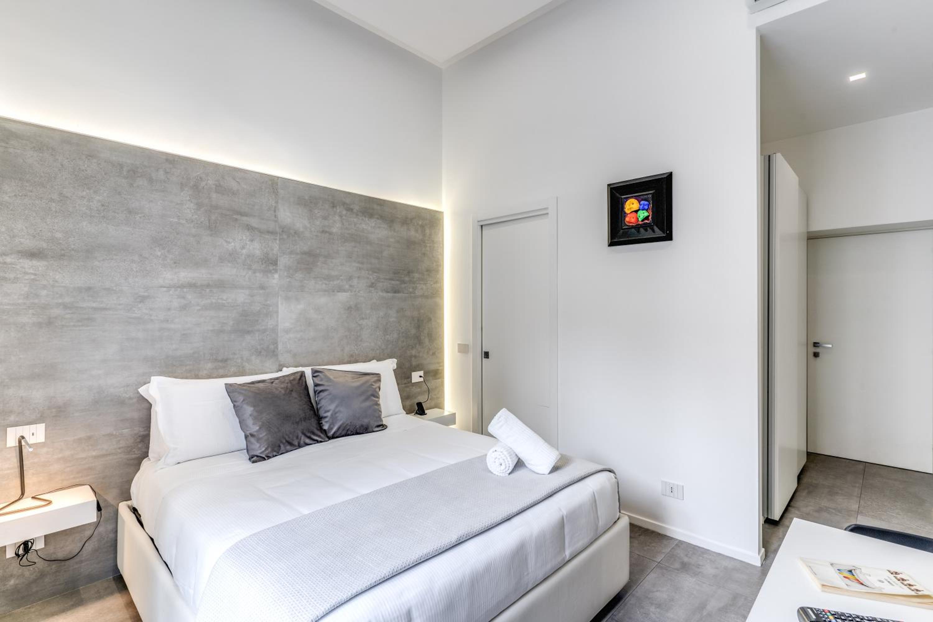 Gallery Suite Naples