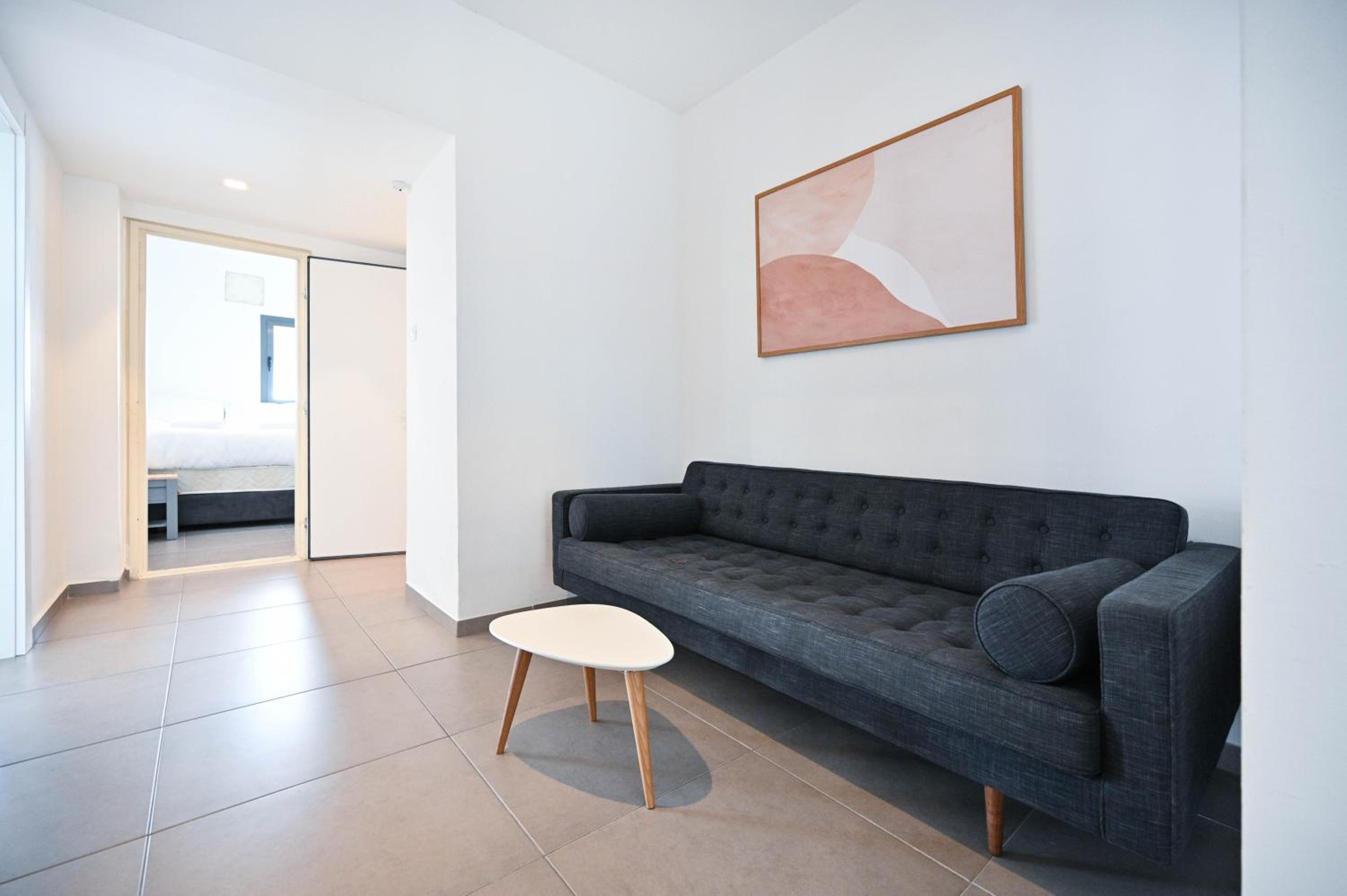 Luminous 3-BR in the Heart of Shenkin by HolyGuest