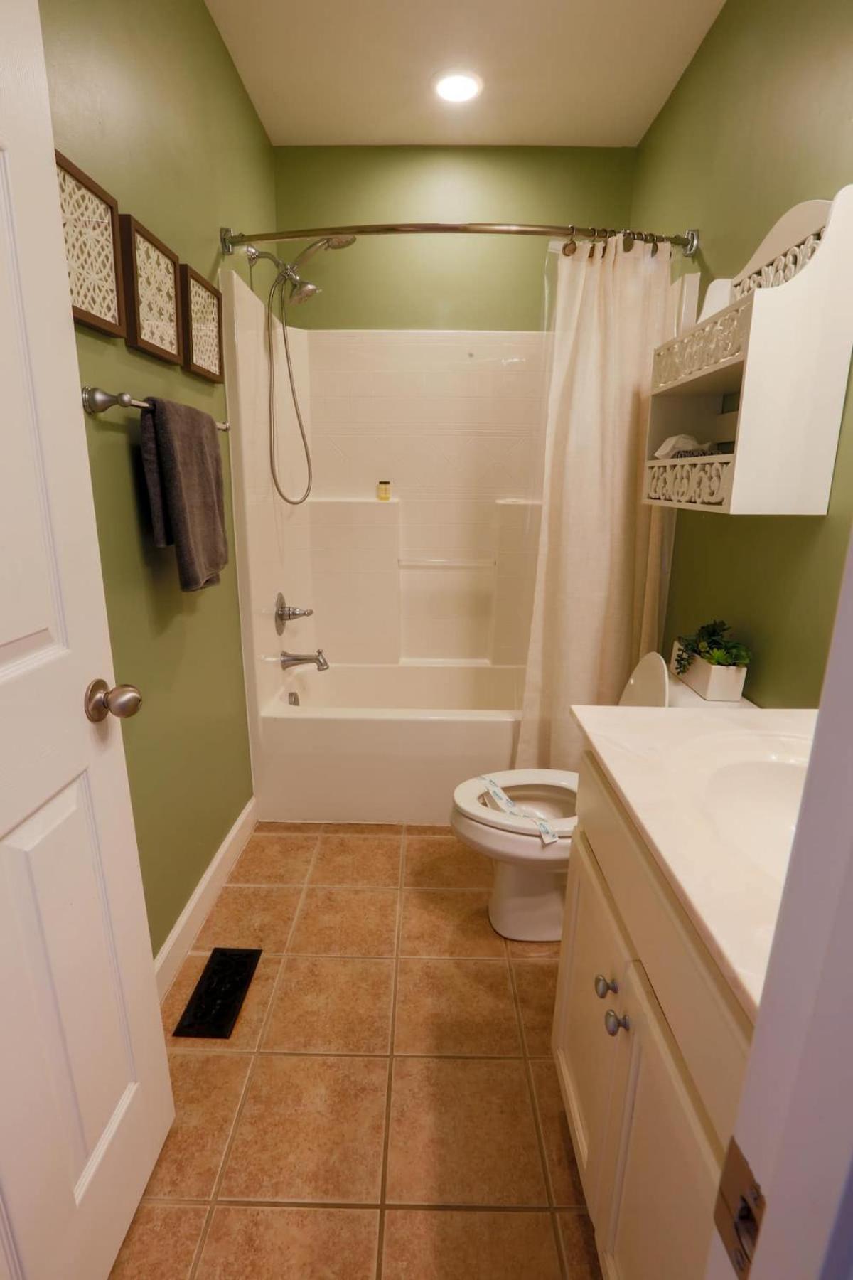 Photo 9
