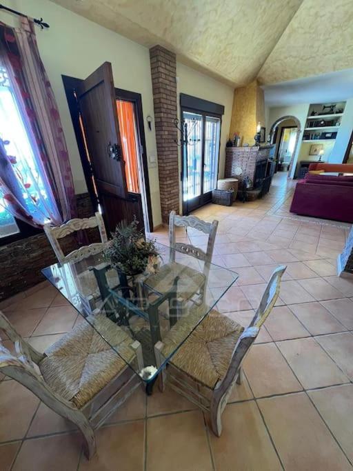 Villa Los once olivos