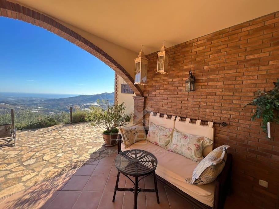 Villa Los once olivos
