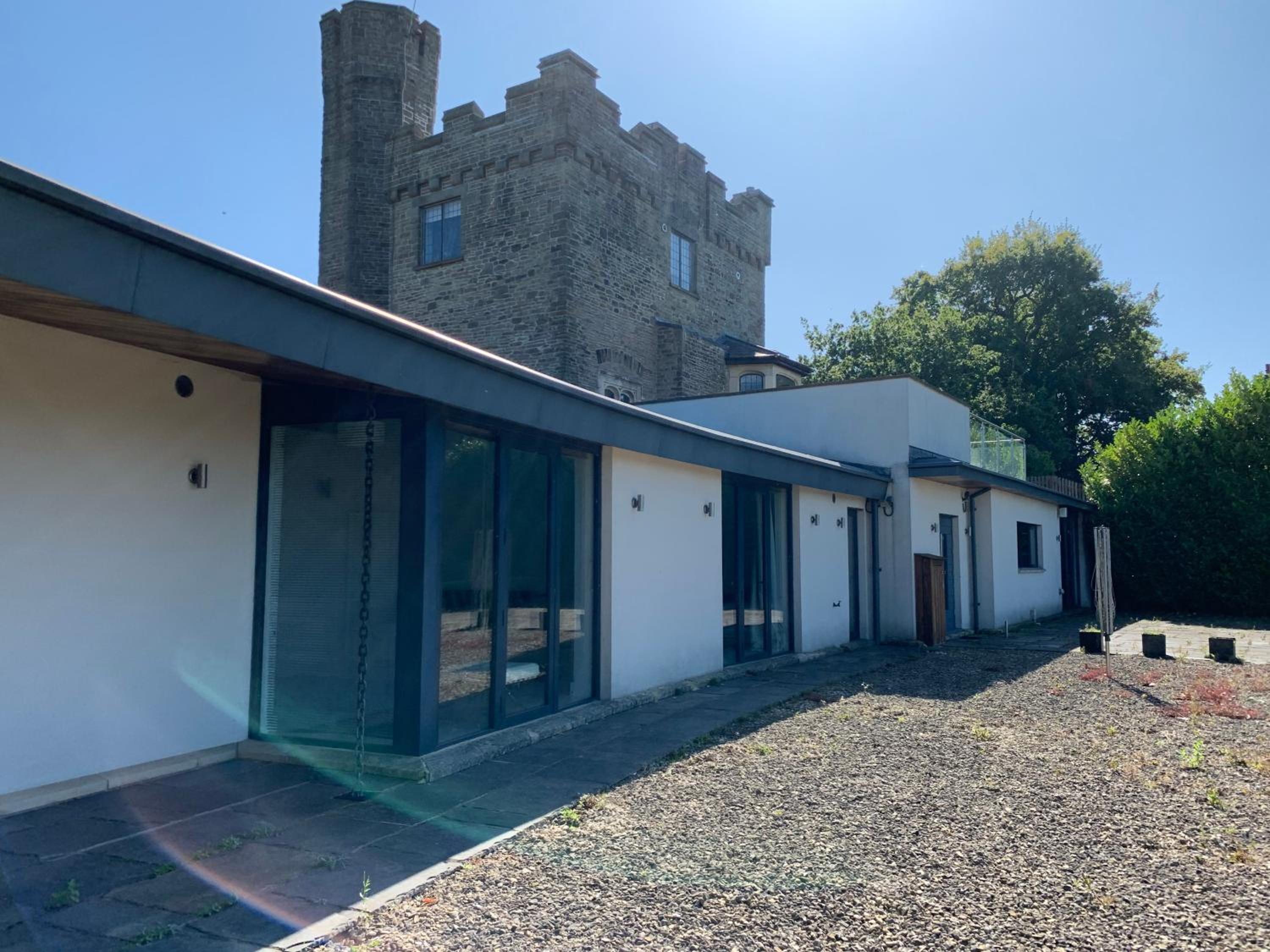 Kemeys Folly