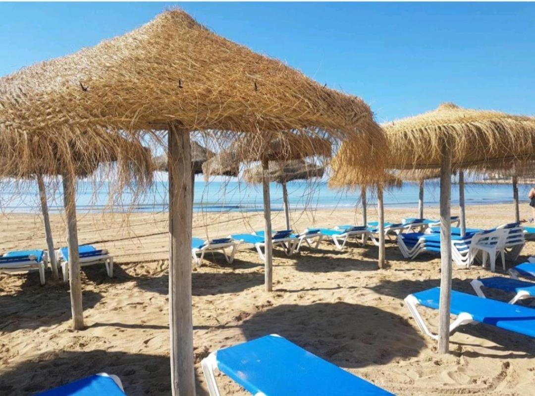 Evita Luxury Apartments - Near Playa Los Locos Beach with Pool
