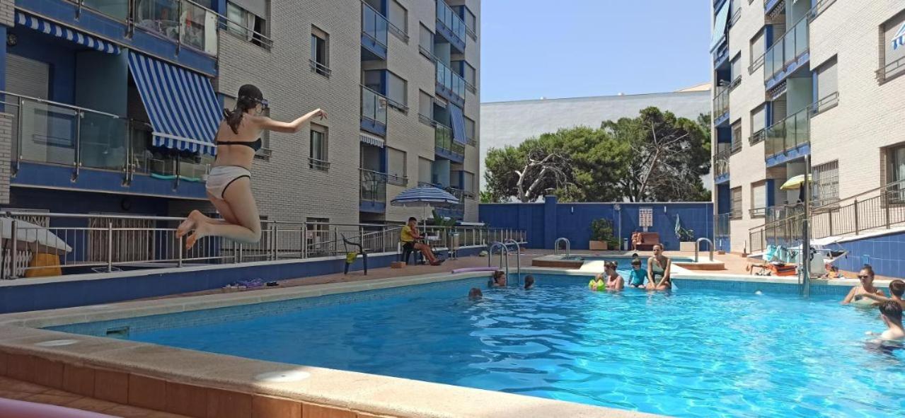 Evita Luxury Apartments - Near Playa Los Locos Beach with Pool