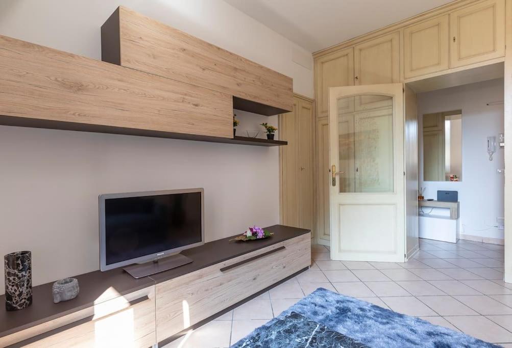 Residenza Sirtori free parking