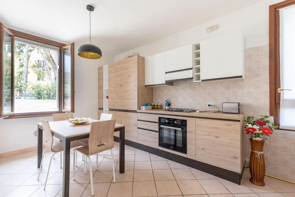 Residenza Sirtori free parking
