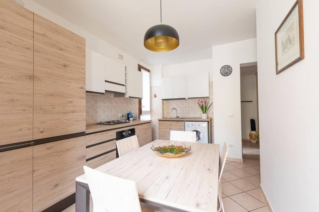 Residenza Sirtori free parking