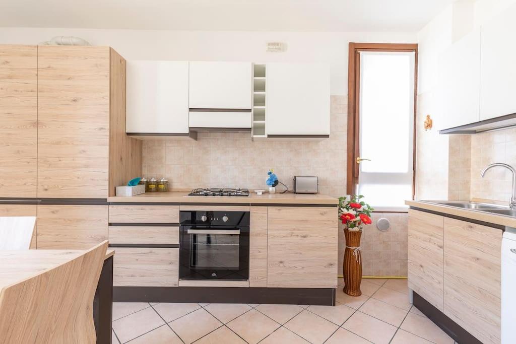 Residenza Sirtori free parking