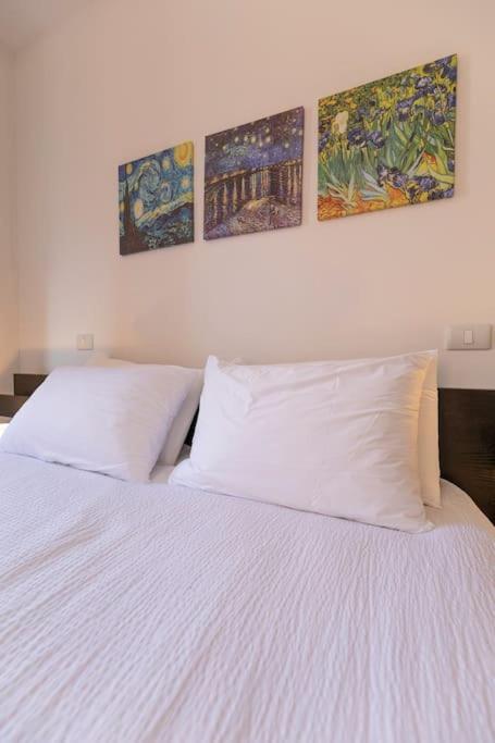 Residenza Sirtori free parking