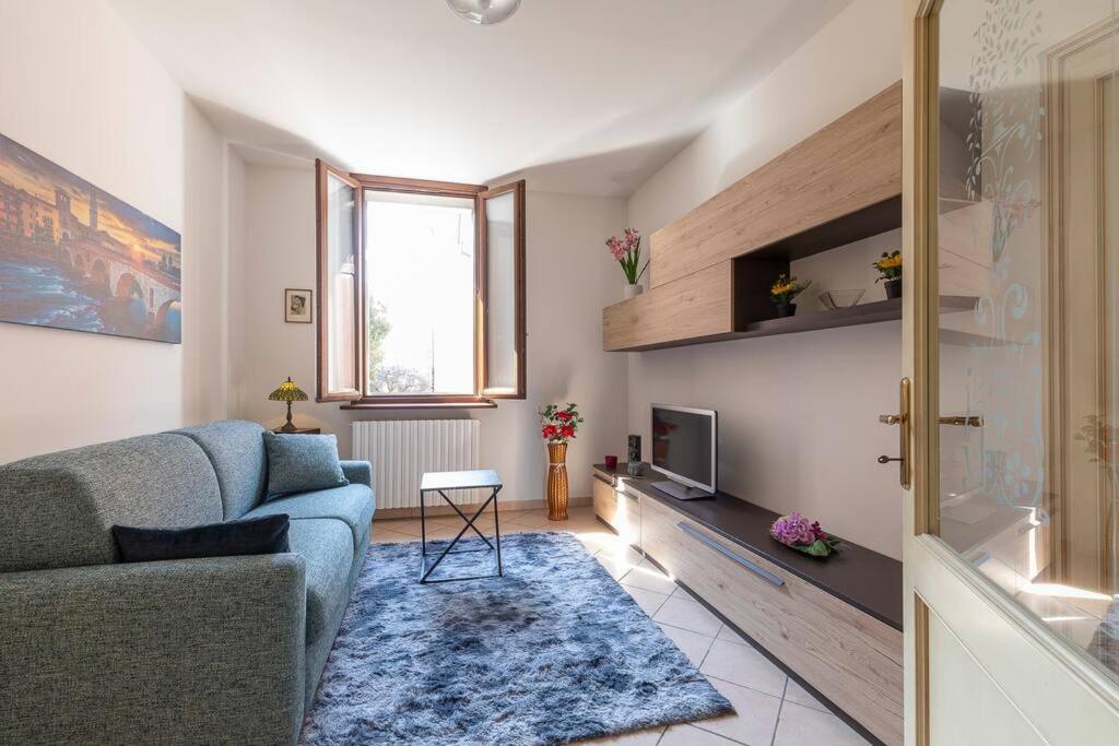 Residenza Sirtori free parking