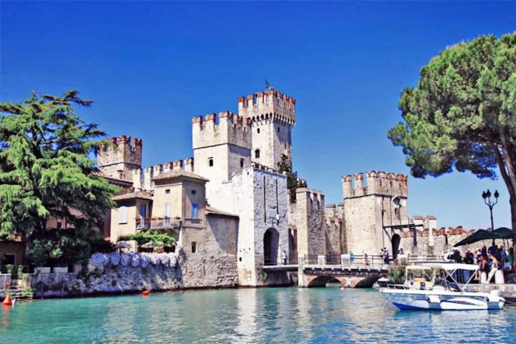 Residenza Sirtori free parking