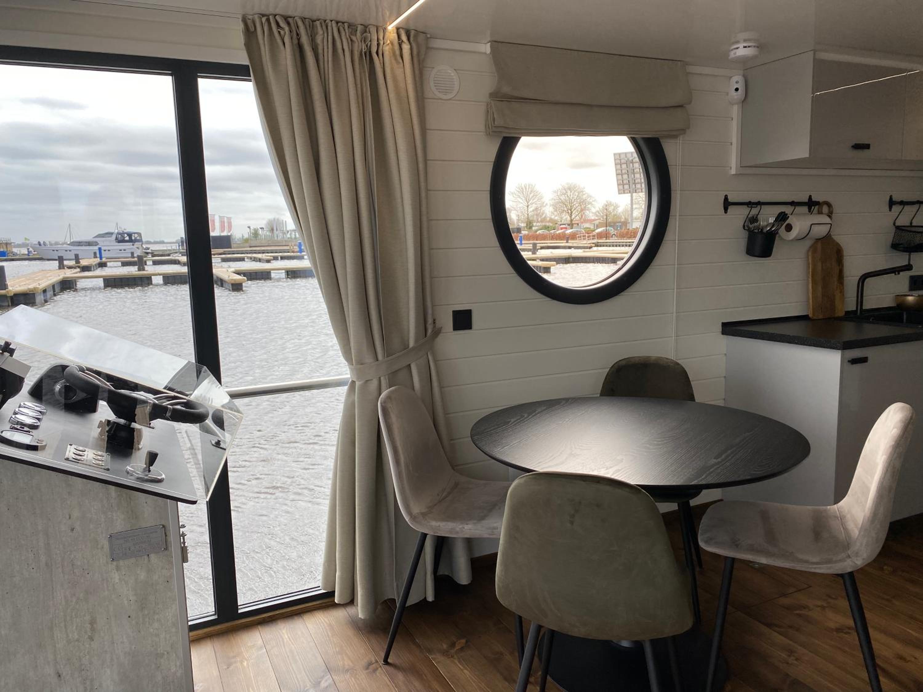 SeaYou House boat view 4