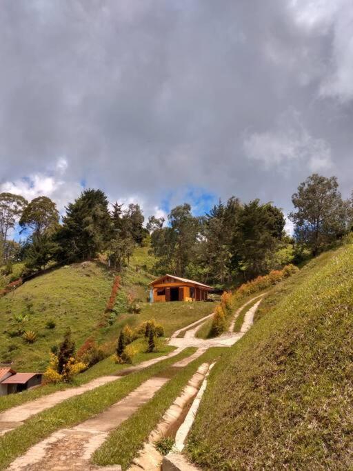 Alojamiento Cabaña El Peñol, cerca Piedra, Guatapé