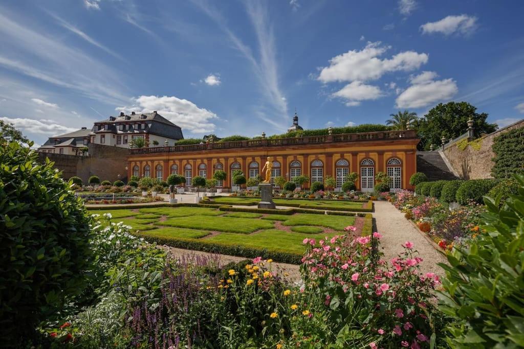 Künstler Ferienwohnung am Weilburger Schloss, Marktplatz 9