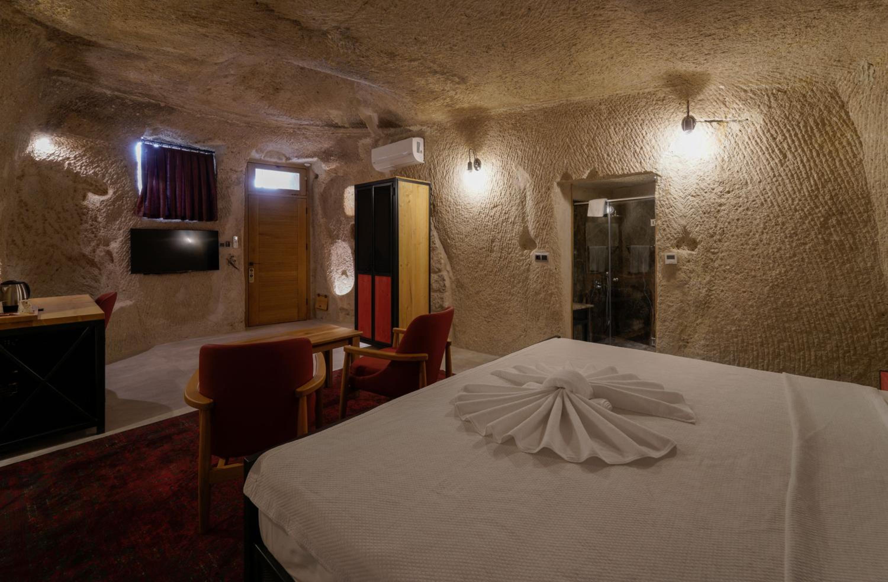 The Niche Cave Hotel - Image 8