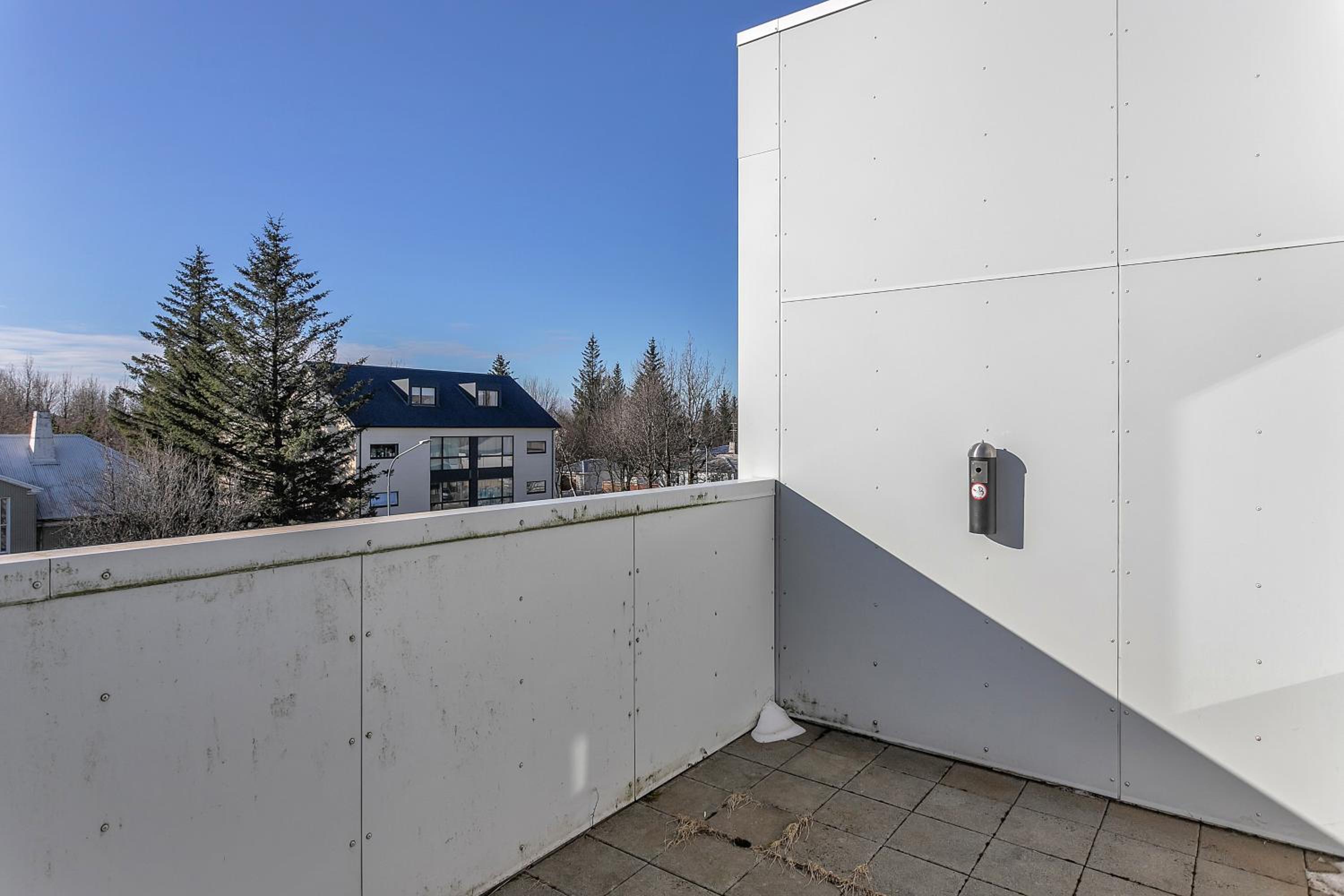 Bella Apartments & Rooms