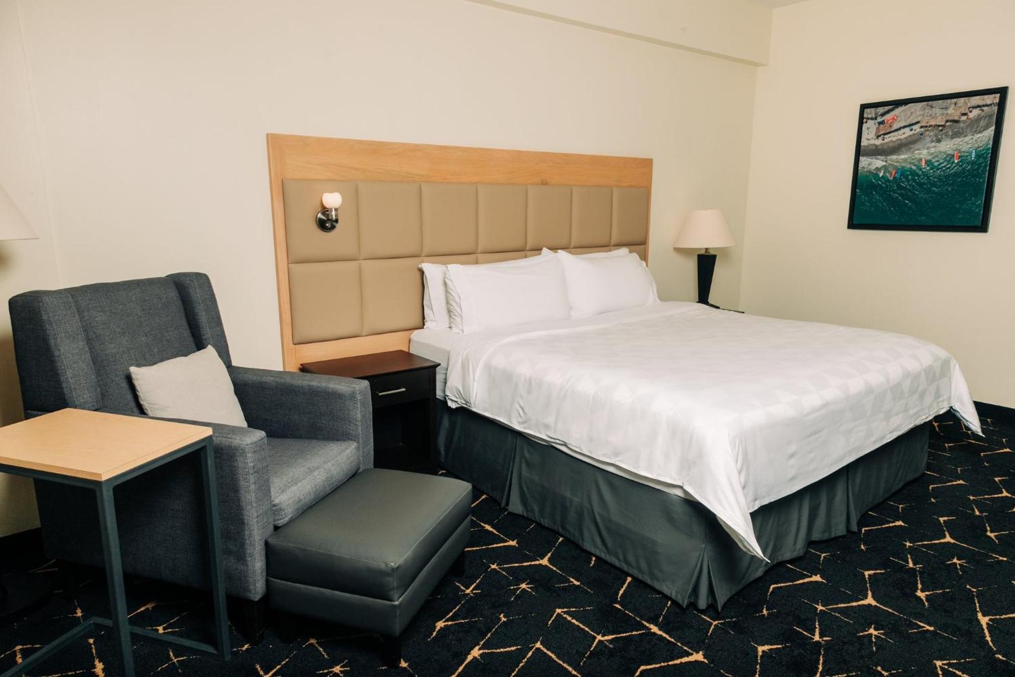 San Salvador Vacations - Holiday Inn San Salvador, an IHG Hotel - Property Image 11