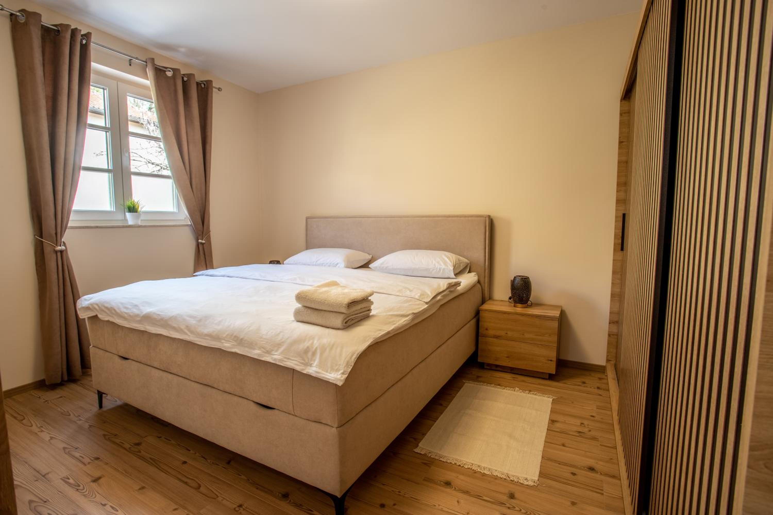 Landena Apartments Lendava view 2