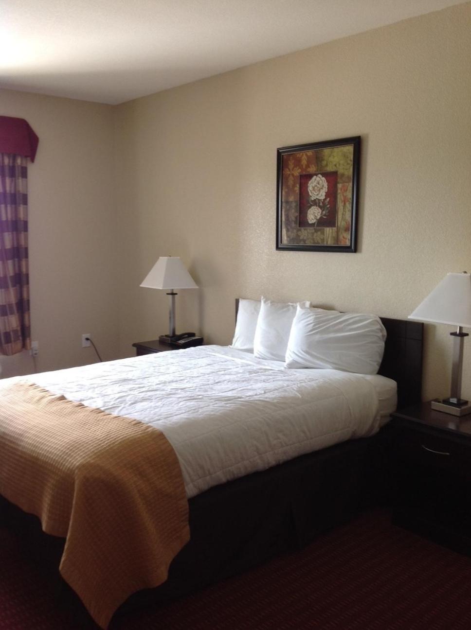Yorktown Inn and Suites