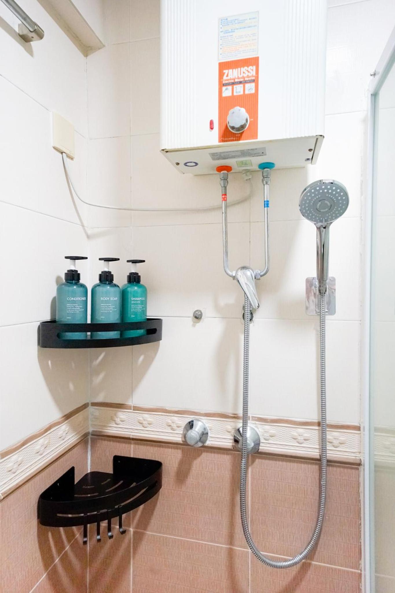CoLiving Space - Hennessy Road 113 Wan Chai MTR