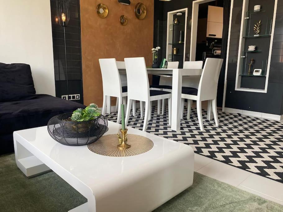 Lovely 1-bedroom apartament with free parking