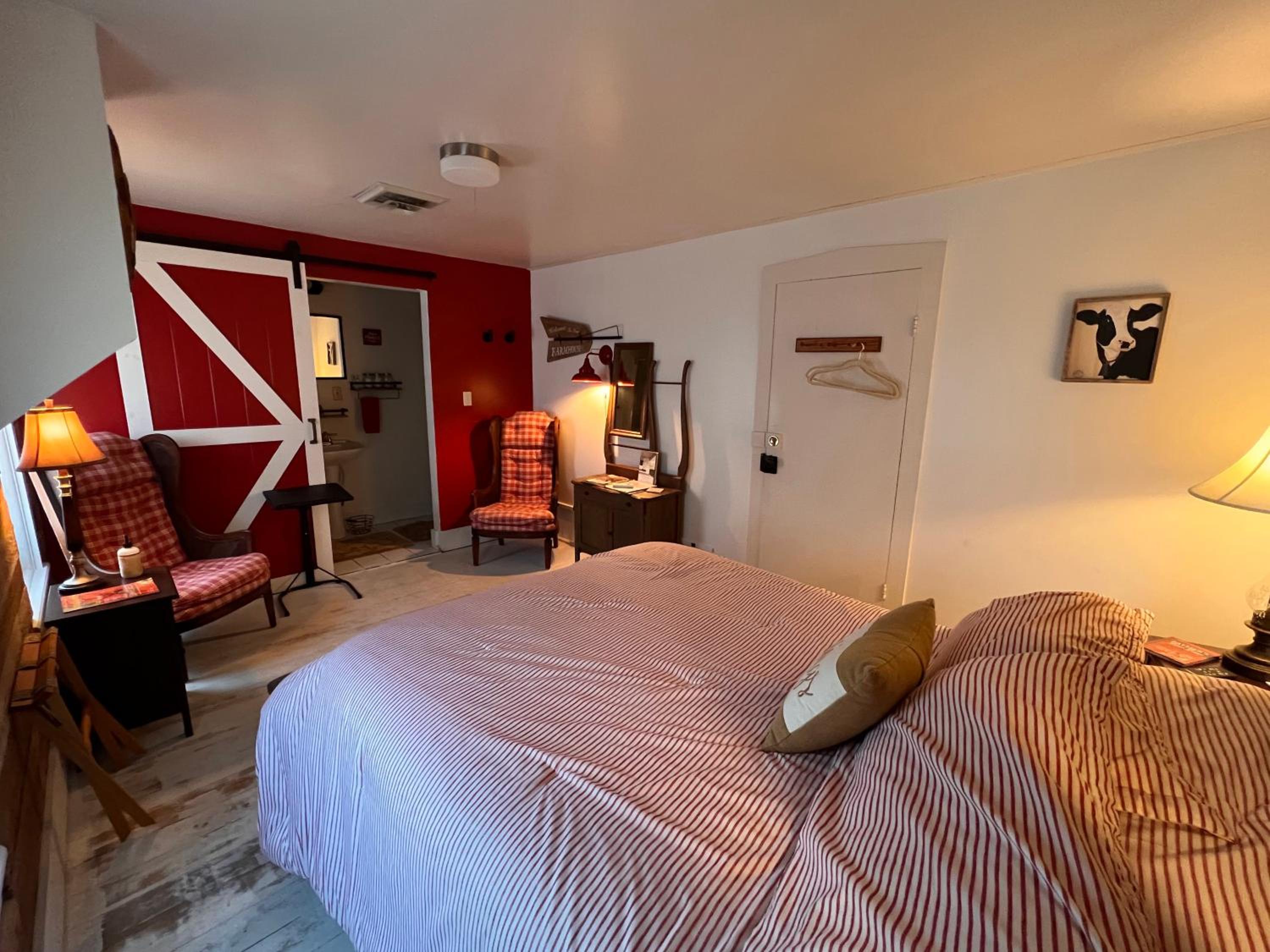 The FarmHouse Inn Guest House view 4