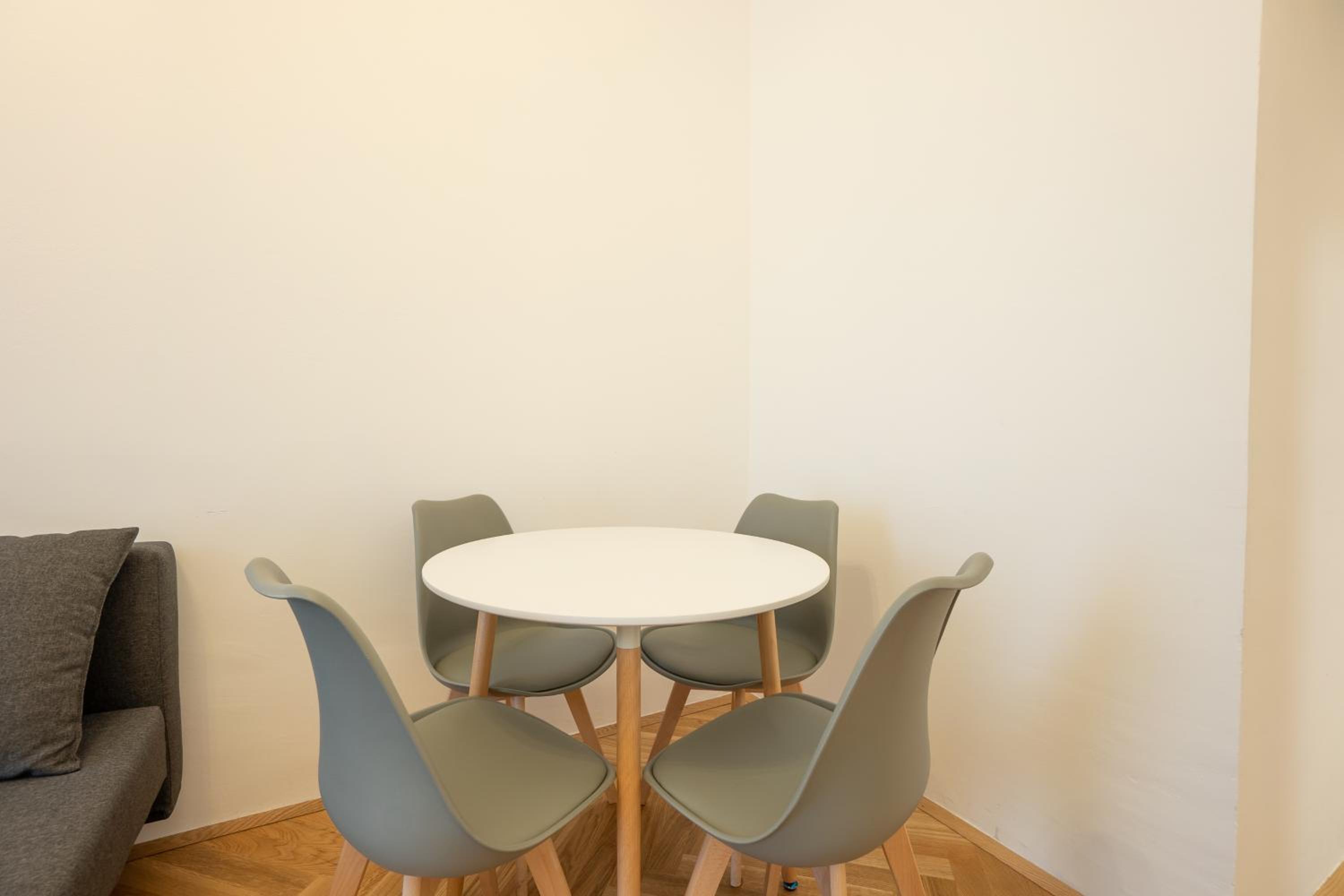 Modern hotel-styled apartment in the second district of Vienna.