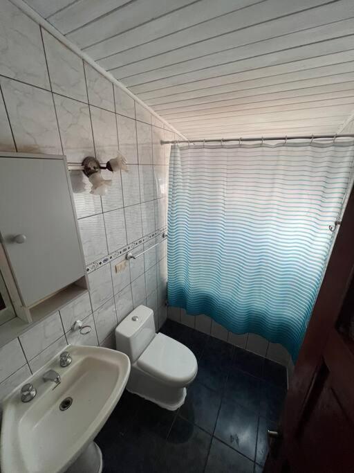 Amplia Casa 3 Dormitorios 2B