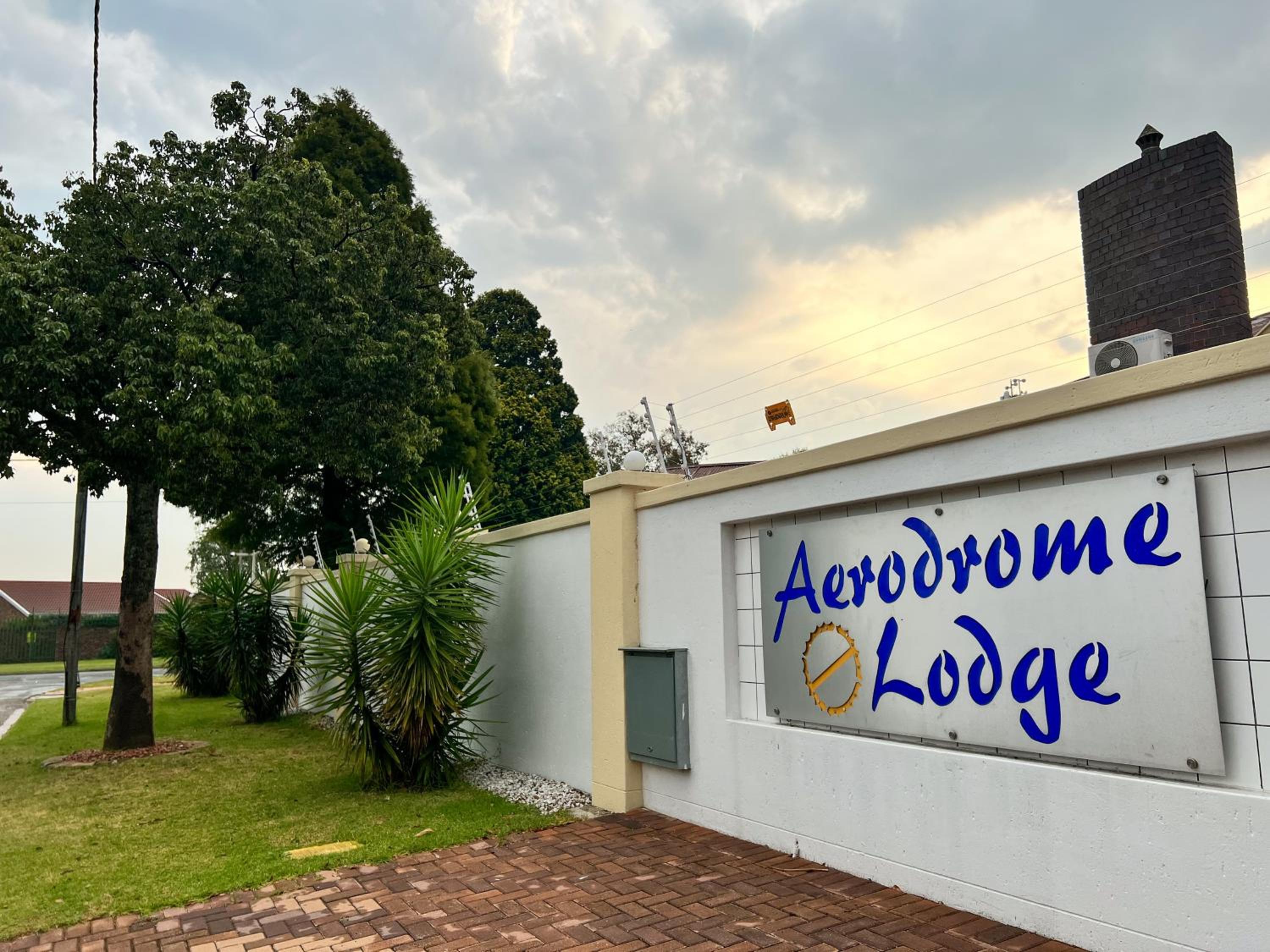 Aerodrome Lodge and Conference Centre view 2
