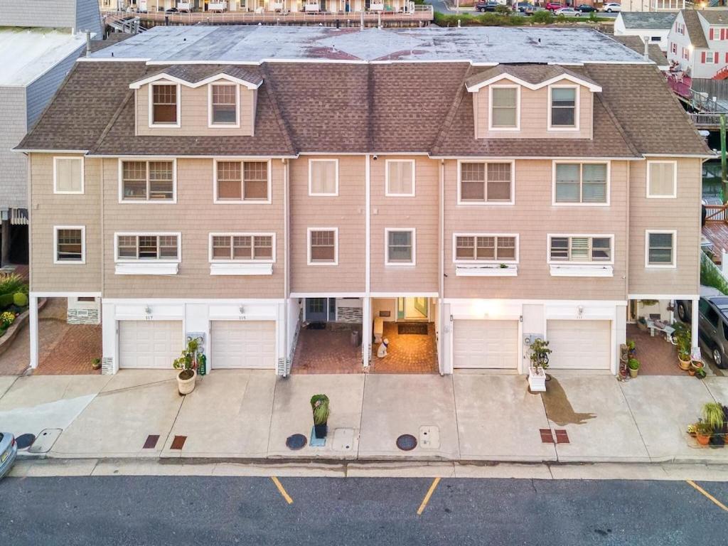 PERFECT 5 STAR - Chelsea Harbor House view 3
