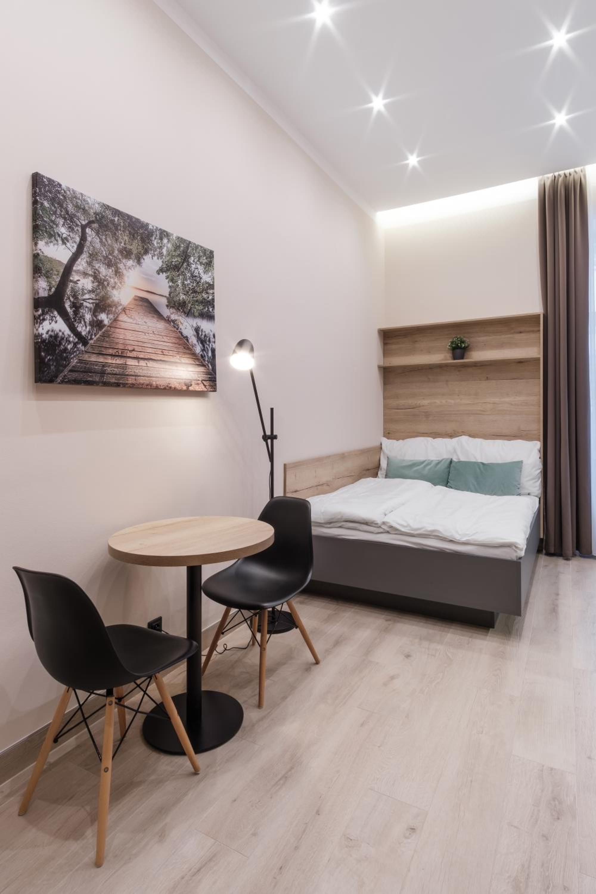 Prague Days - Modern Studios - 7 min Wenceslas Square