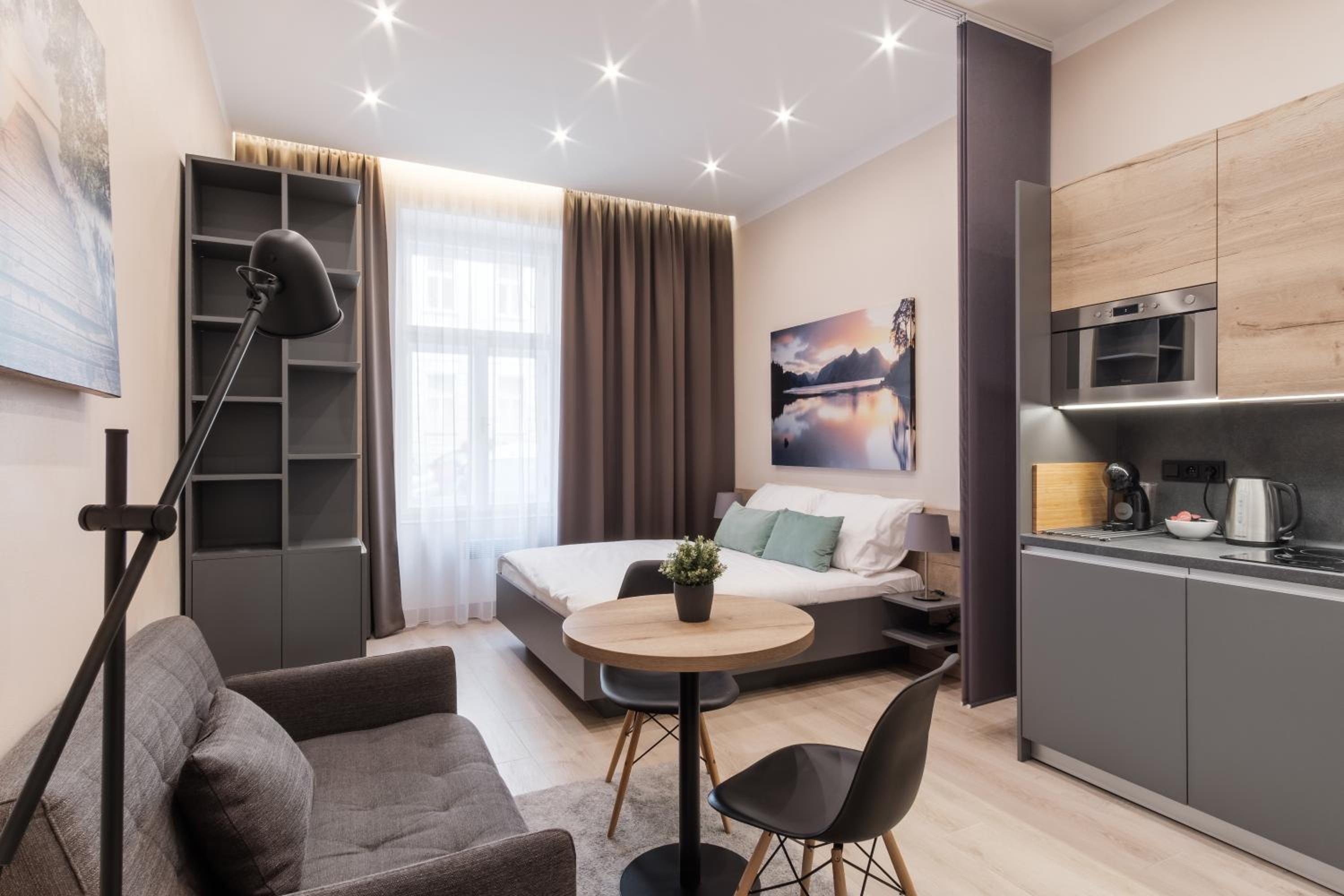 Prague Days - Modern Studios - 7 min Wenceslas Square
