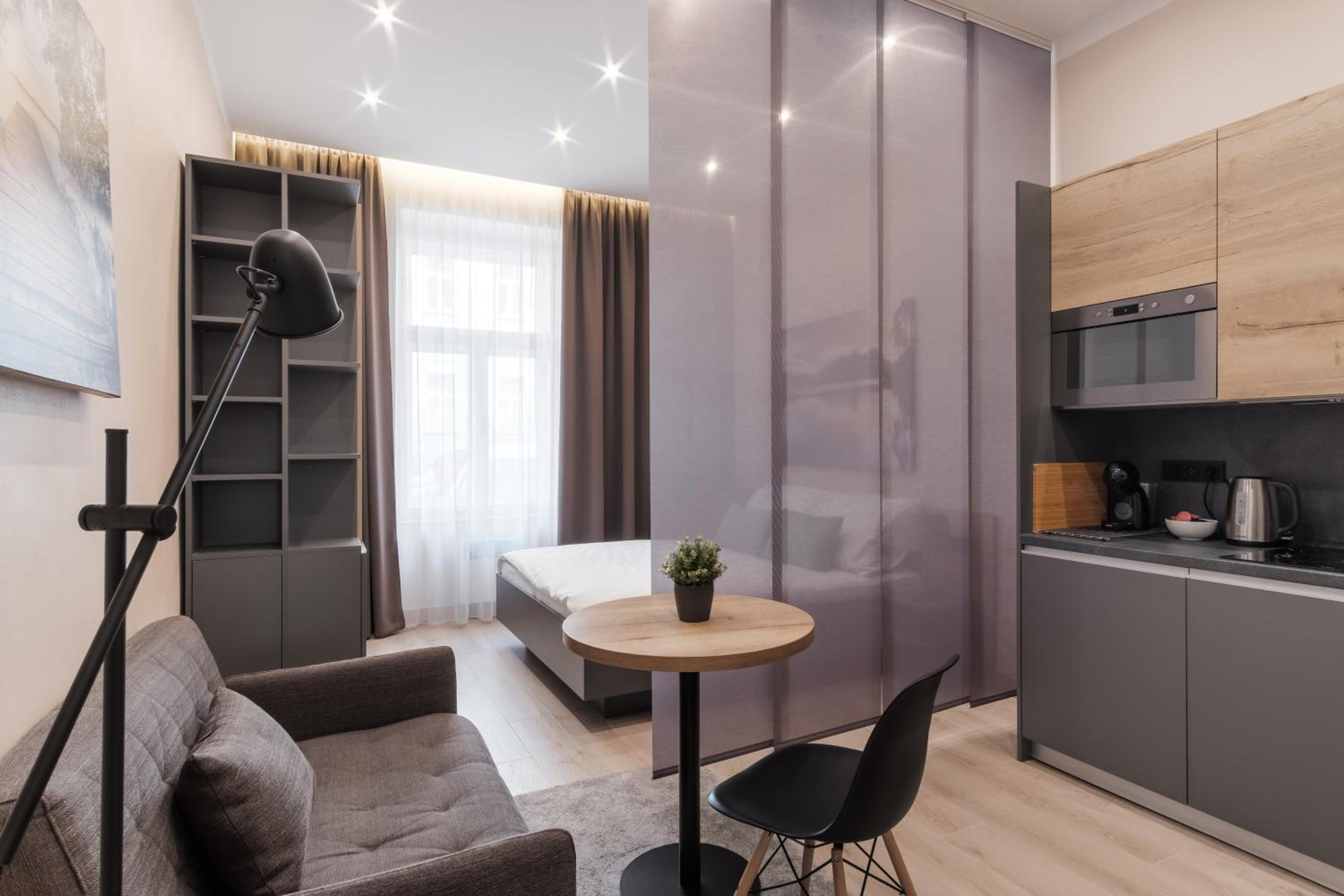 Prague Days - Modern Studios - 7 min Wenceslas Square