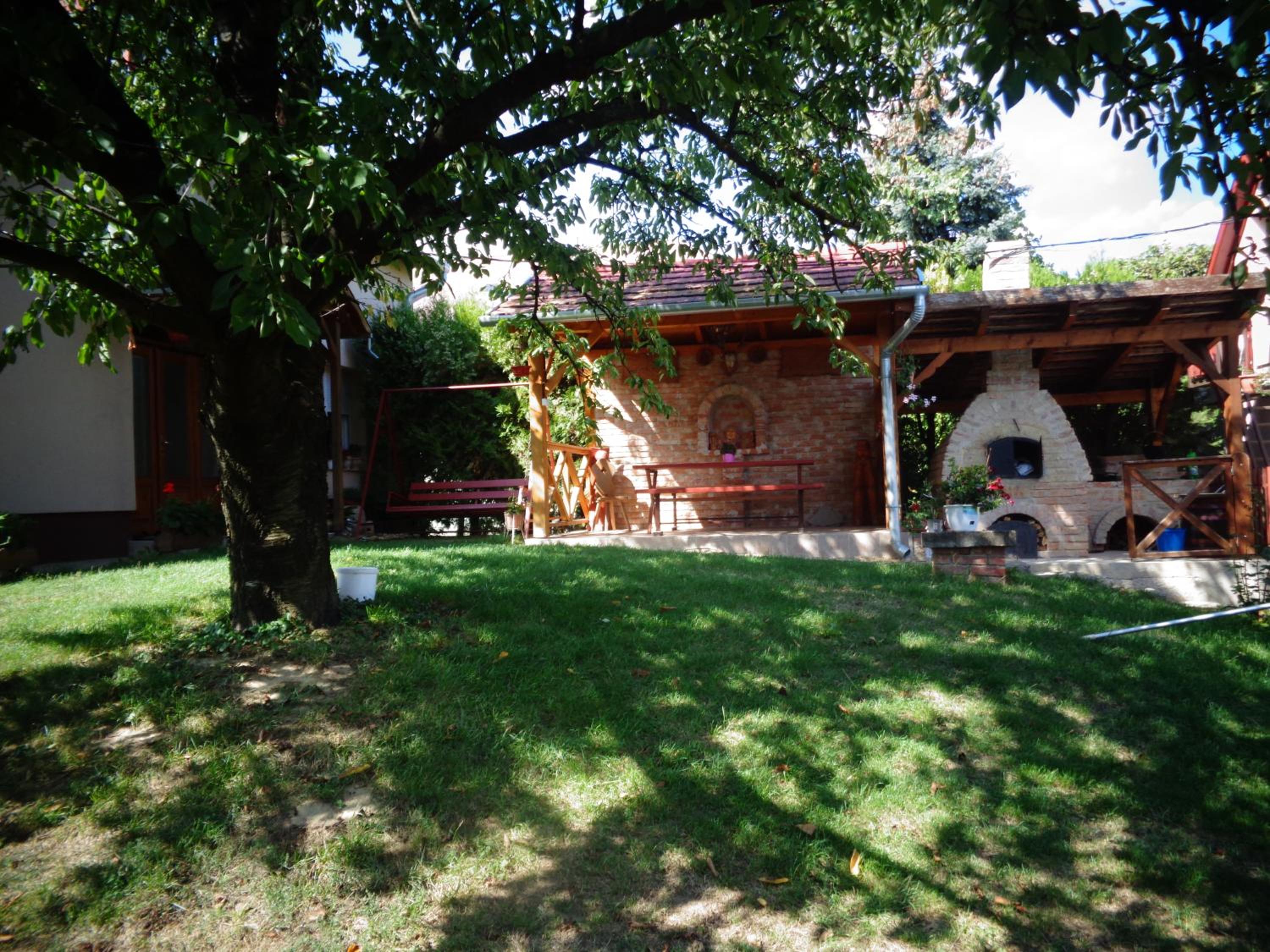 Photo 38