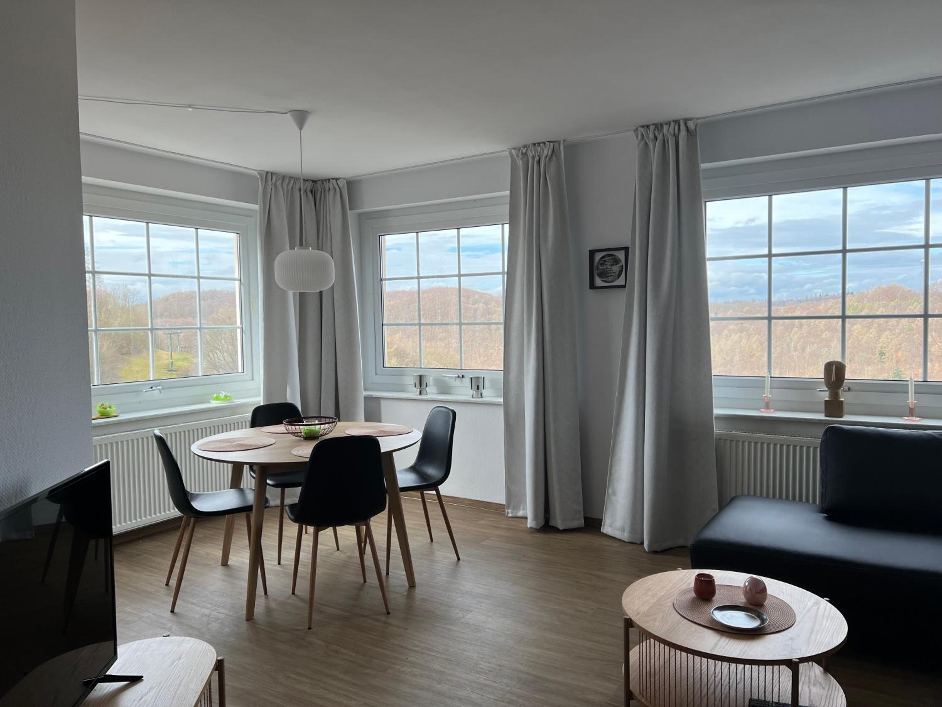 Fi-Eck Apartments