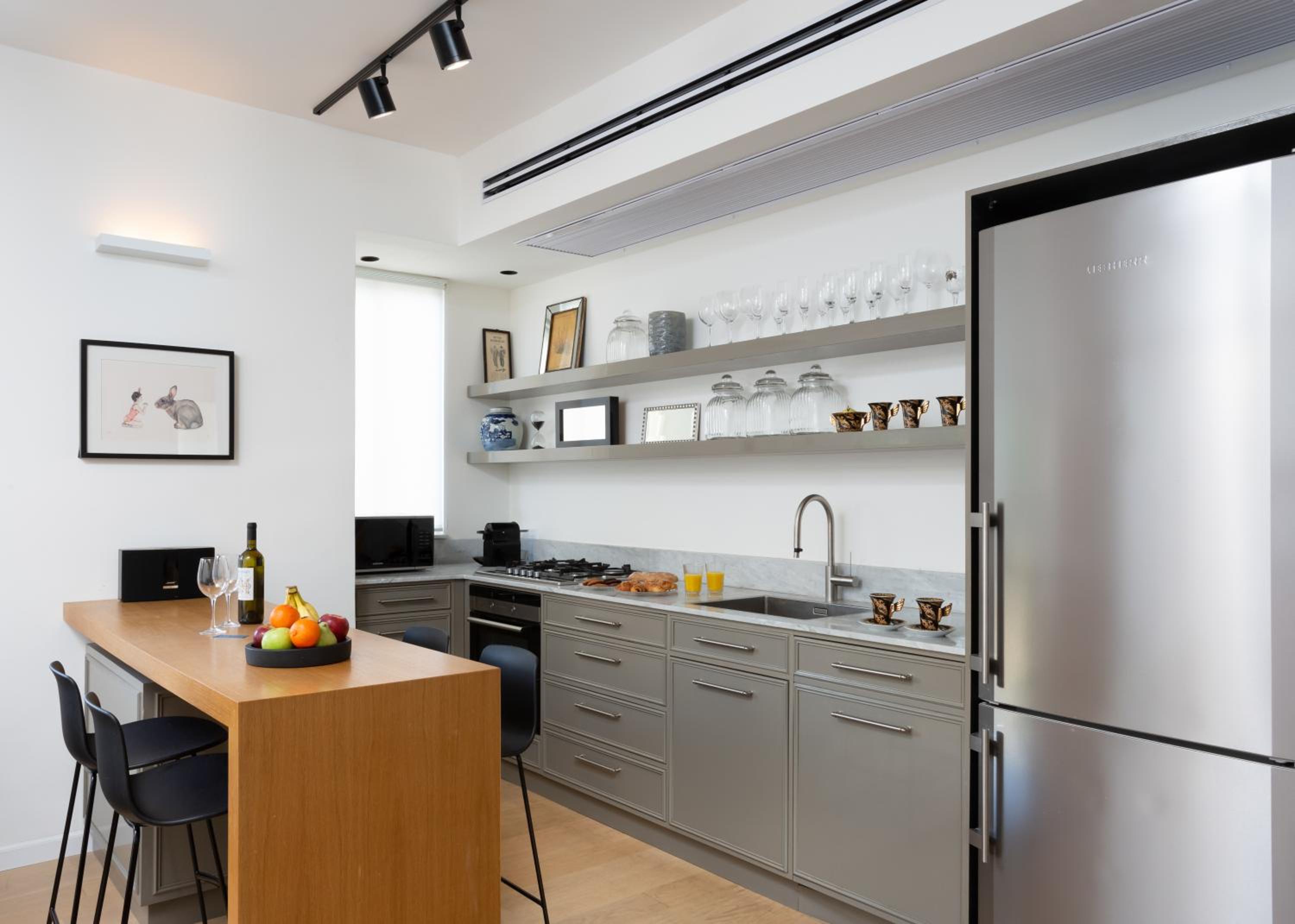 Contemporary 3BR in Shenkin by HolyGuest view 5