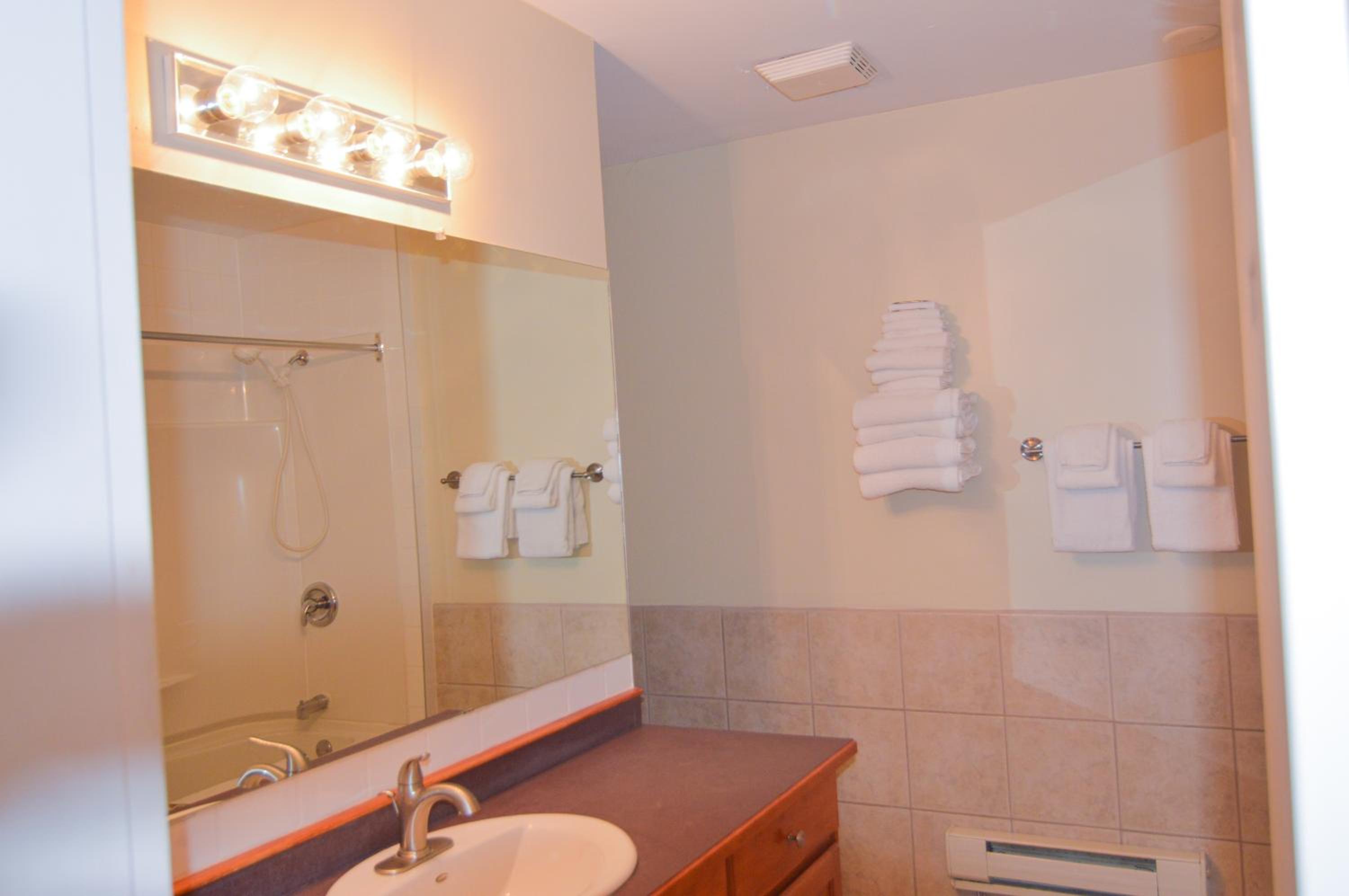 Shoreline Resort Condominiums