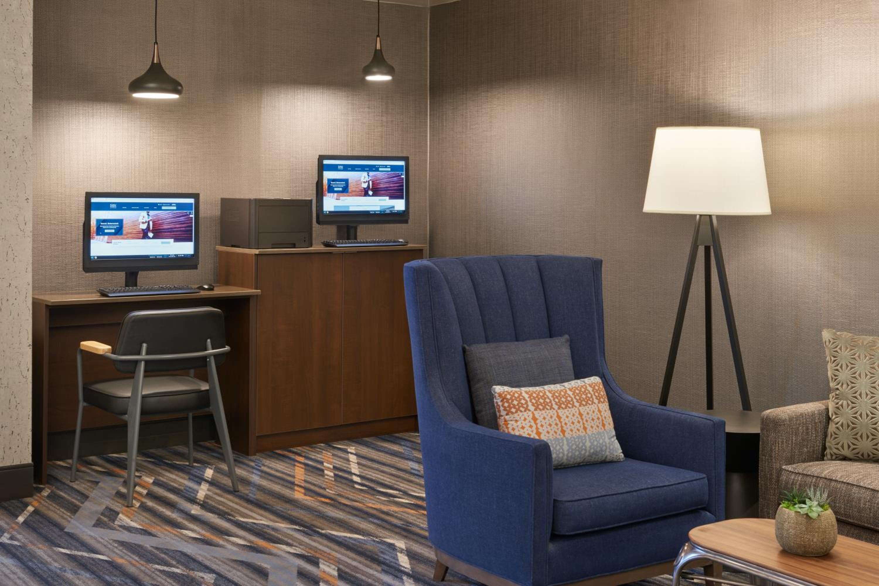Four Points by Sheraton Vaughan - Property Image 2