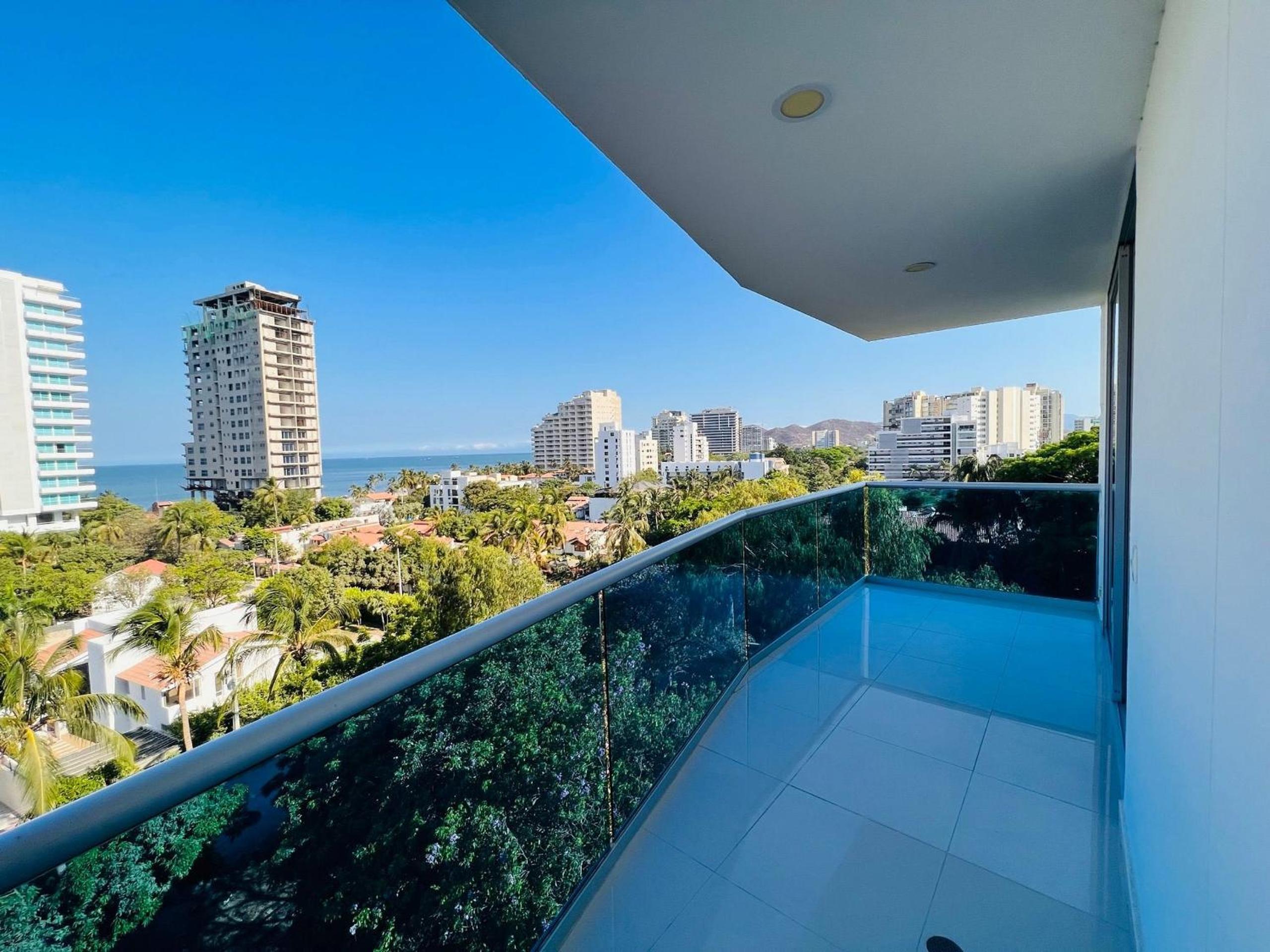 Edificio Tayrona Beach Apto de 3 habitaciones familiar muy comodo