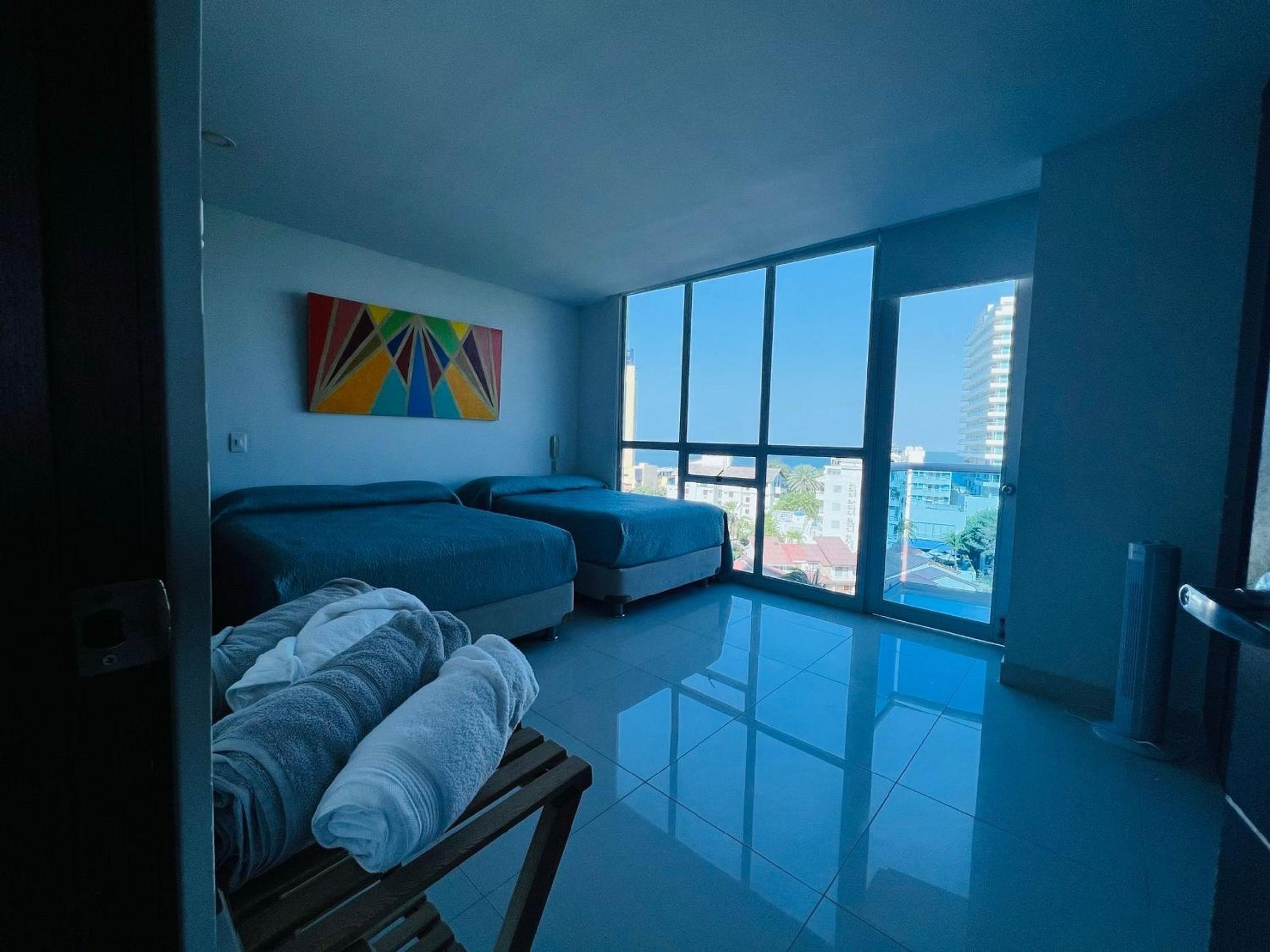 Edificio Tayrona Beach Apto de 3 habitaciones familiar muy comodo