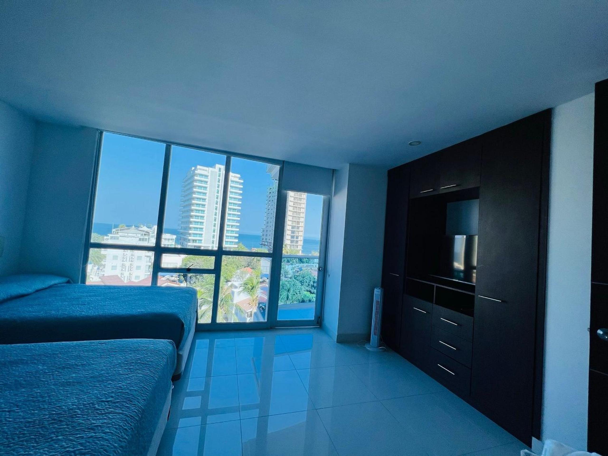 Edificio Tayrona Beach Apto de 3 habitaciones familiar muy comodo